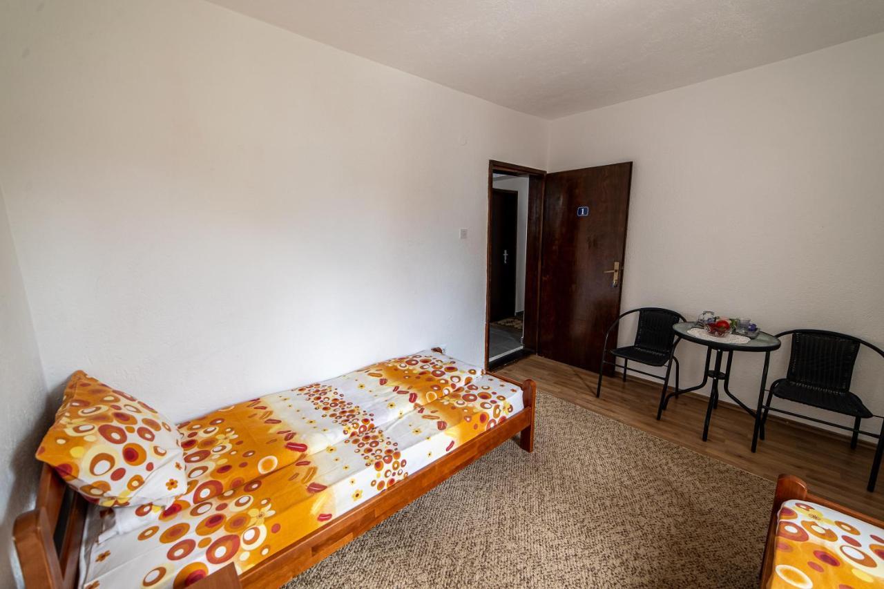 Snam Rooms&Apartment Жабляк Экстерьер фото